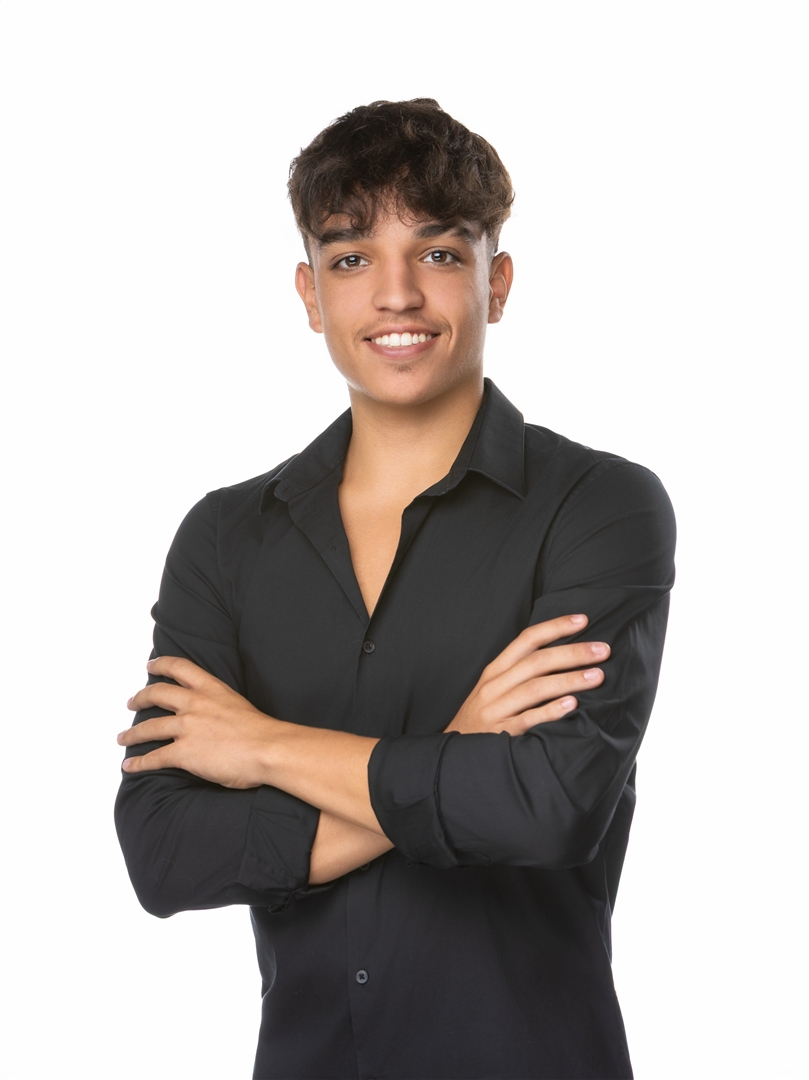 Villa di Lusso Esclusiva in Complesso Residenziale Chiuso — Spazio, Comfort e Privacy